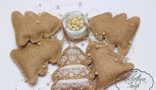 Шиємо ялиночки із мішковини (майстер-клас)